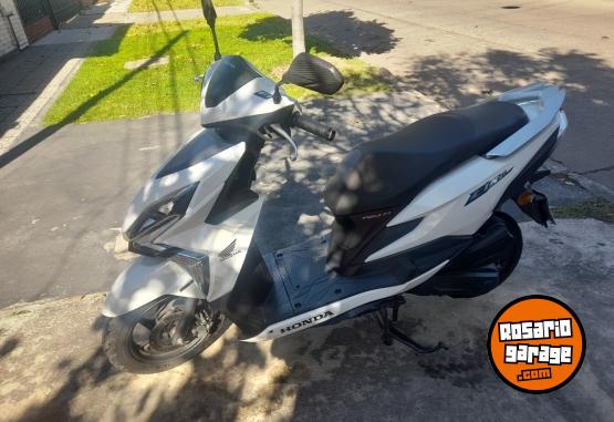 Motos - Honda Scooter New Elite 125 2019 Nafta 19000Km - En Venta