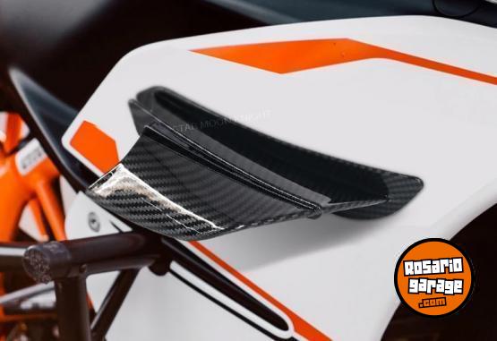 Accesorios para Motos - Alern aerodinamico universal para moto - En Venta