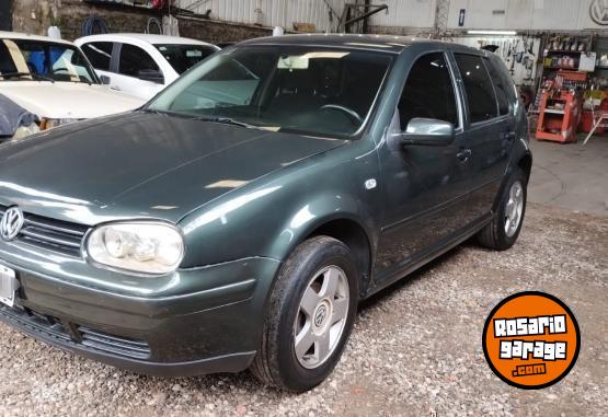 Autos - Volkswagen Golf 2004 Nafta 200000Km - En Venta