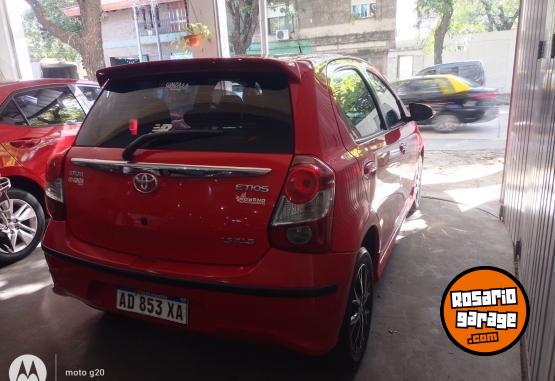 Autos - Toyota ETIOS 1.5 xls , caja 6ta 2019 Nafta 39000Km - En Venta