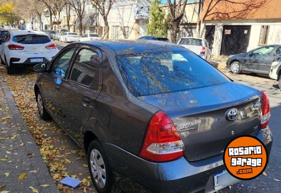 Autos - Toyota Etios 2022 Nafta 52000Km - En Venta