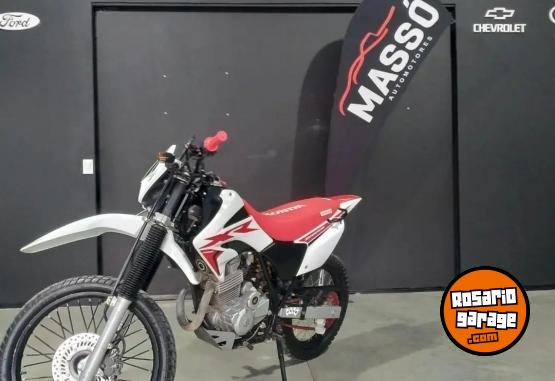 Motos - Honda Tornado 2018 Nafta 22300Km - En Venta