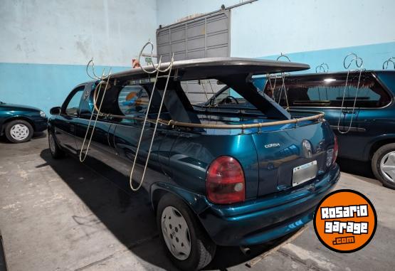 Autos - Chevrolet Corsa funebre 2006 Nafta 130000Km - En Venta