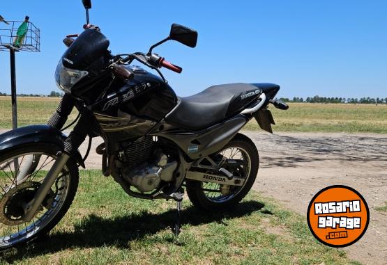 Motos - Honda FALCON NX 2013 Nafta 57000Km - En Venta