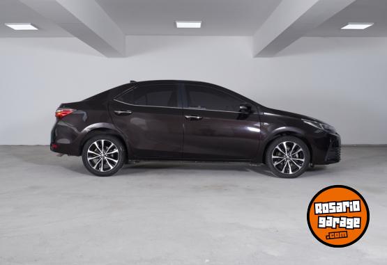 Autos - Toyota Corolla SEG 2017 Nafta 85000Km - En Venta