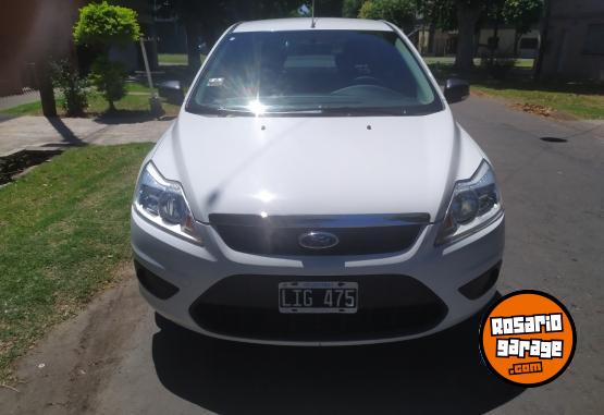 Autos - Ford Focus exe 1.6 2012 Nafta 140000Km - En Venta