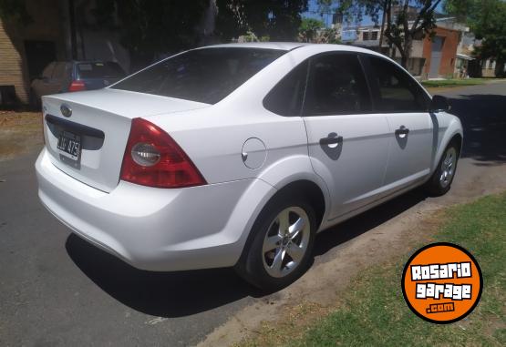 Autos - Ford Focus exe 1.6 2012 Nafta 140000Km - En Venta