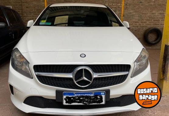 Autos - Mercedes Benz A200 2017 Nafta 80000Km - En Venta