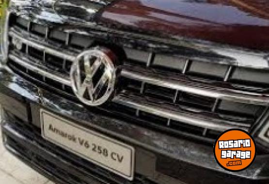 Camionetas - Volkswagen AMAROK V6 - 4X4 HIGHLINE 2023 Diesel 19000Km - En Venta