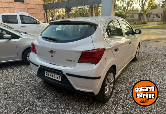 Autos - Chevrolet ONIX LT 5PTAS 2017 Nafta 120000Km - En Venta