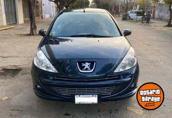 Autos - Peugeot 207 2013 Diesel 105000Km - En Venta