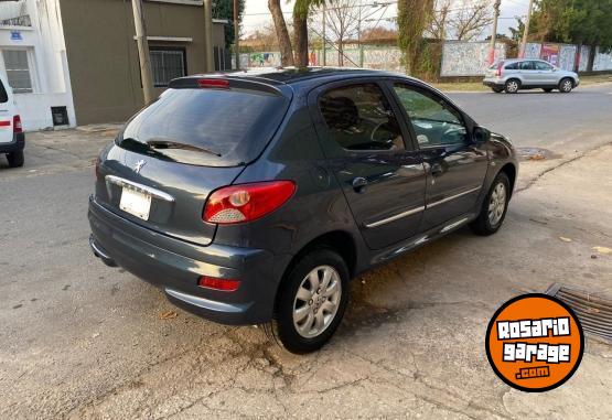 Autos - Peugeot 207 2013 Diesel 105000Km - En Venta