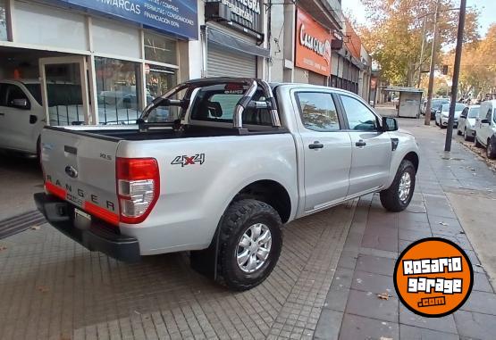 Camionetas - Ford Ranger 4x4 2012 Diesel 220000Km - En Venta