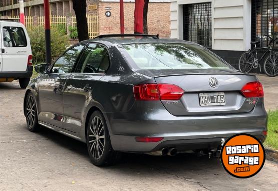 Autos - Volkswagen Vento 2lts. TSI 2013 Nafta 124000Km - En Venta