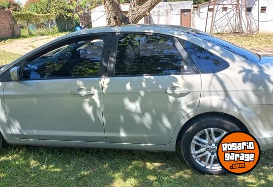 Autos - Ford Focus .gua 2010 2010 GNC 236000Km - En Venta