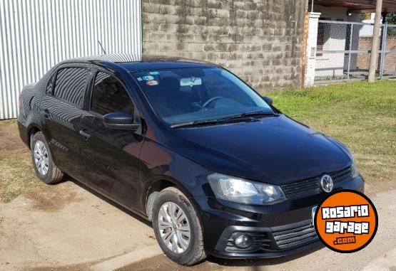 Autos - Volkswagen Voyage 2017 GNC 86000Km - En Venta