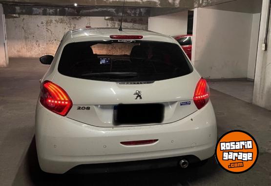 Autos - Peugeot 208 2017 Nafta 78000Km - En Venta