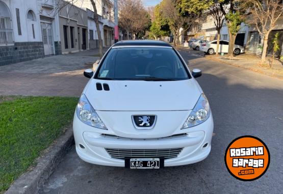 Autos - Peugeot 207 2011 Diesel 130000Km - En Venta