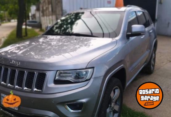 Camionetas - Jeep Grand cherokee overland v 2013 Nafta 96000Km - En Venta