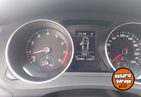 Autos - Volkswagen Vento 2015 Nafta 100000Km - En Venta