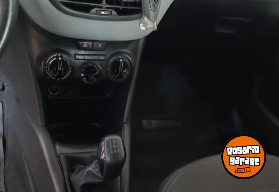 Autos - Peugeot 208 2015 Nafta 80000Km - En Venta