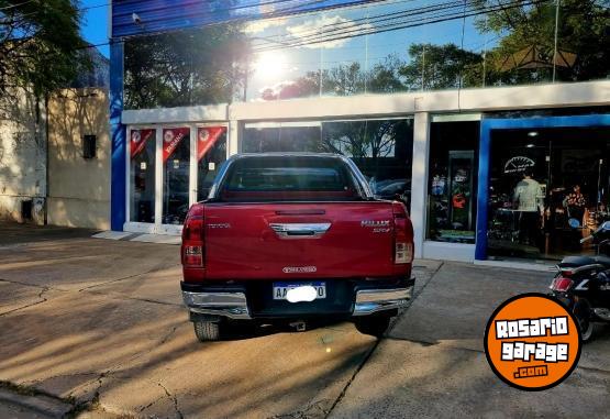 Camionetas - Toyota hilux 2016 Diesel 89000Km - En Venta