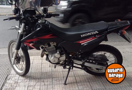 Motos - Honda Tornado 2019 Nafta 23000Km - En Venta
