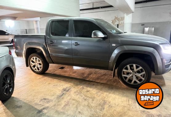 Camionetas - Volkswagen Amarok v6 highline 2022 Diesel 38000Km - En Venta