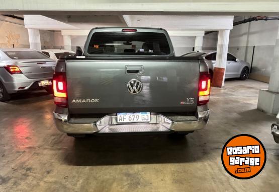 Camionetas - Volkswagen Amarok v6 highline 2022 Diesel 38000Km - En Venta