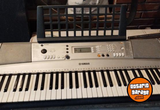 Instrumentos Musicales - Yamaha PSR 303 no permuto - En Venta