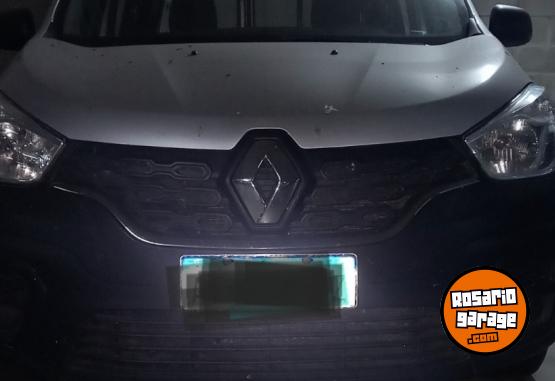 Utilitarios - Renault Kangoo 2020 GNC 244000Km - En Venta