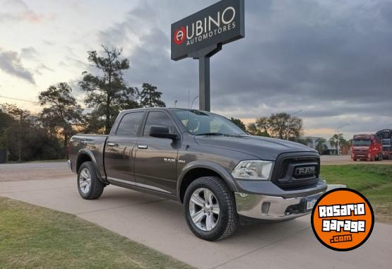 Camionetas - Dodge RAM1500 5.7 V8 Laramie4x4 2017 Nafta 190900Km - En Venta