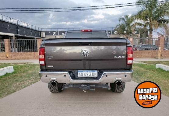 Camionetas - Dodge RAM1500 5.7 V8 Laramie4x4 2017 Nafta 190900Km - En Venta