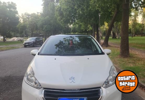 Autos - Peugeot 208 2016 Nafta 108000Km - En Venta