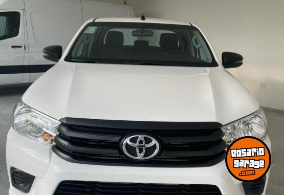 Camionetas - Toyota TOYOTA HILUX L/21 2.4 DC 2024 Diesel 0Km - En Venta