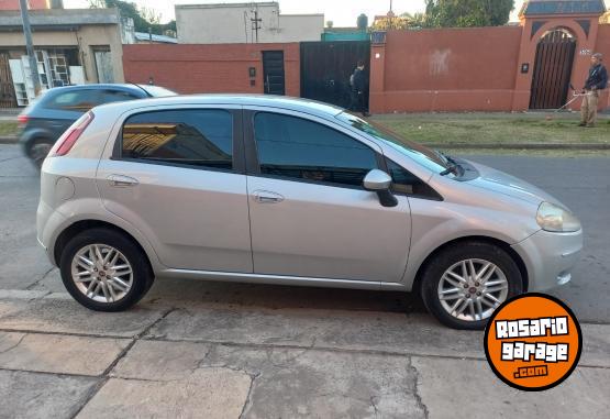 Autos - Fiat Punto essence 1.6 2012 Nafta 130000Km - En Venta