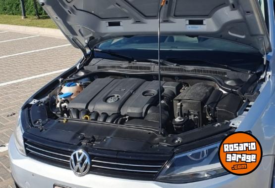 Autos - Volkswagen Vento Luxury 2.5 2014 Nafta 94000Km - En Venta