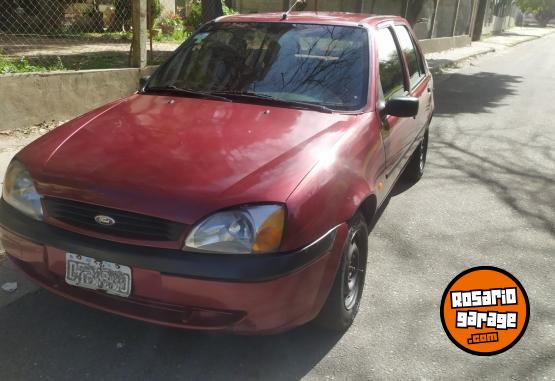 Autos - Ford Fiesta 2001 Diesel 232000Km - En Venta