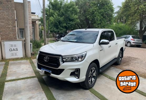 Camionetas - Toyota Hilux 2.8 SRX - 4x4 - AT 2020 Diesel 49000Km - En Venta