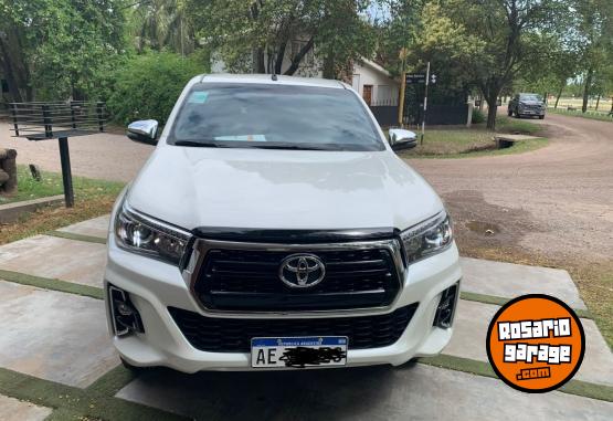 Camionetas - Toyota Hilux 2.8 SRX - 4x4 - AT 2020 Diesel 49000Km - En Venta