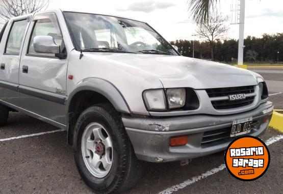 Camionetas - Isuzu Kenzu LS 4x4 2000 Diesel 111111Km - En Venta