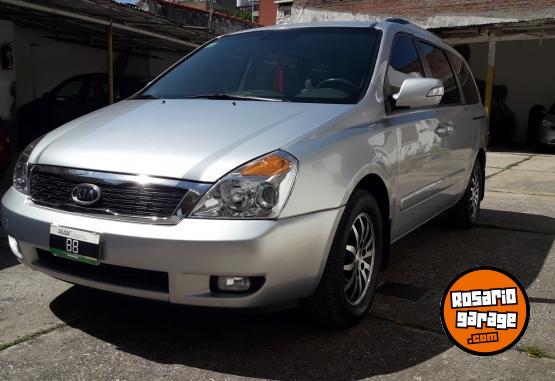 Camionetas - Kia Carnival 2.9 CRDI 2010 Diesel 140000Km - En Venta