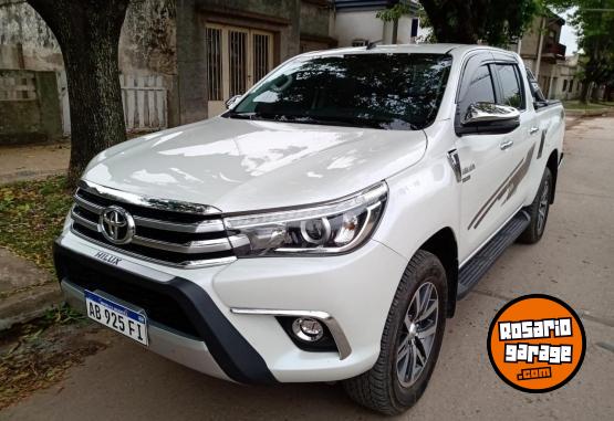 Camionetas - Toyota hilux 2017 Diesel 19000Km - En Venta