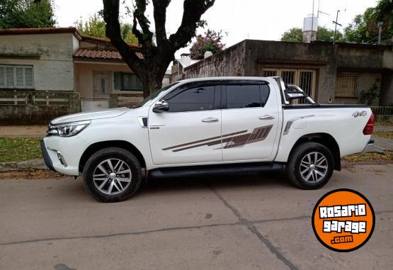 Camionetas - Toyota hilux 2017 Diesel 19000Km - En Venta