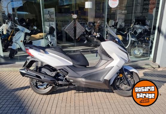 Motos - Kymco X TOWN 2022 Nafta 5916Km - En Venta