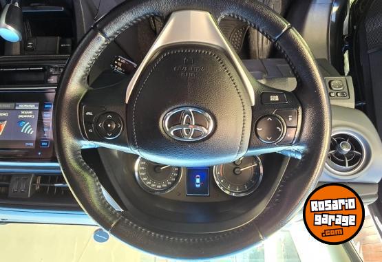 Autos - Toyota Corolla Seg 2018 Nafta 104000Km - En Venta