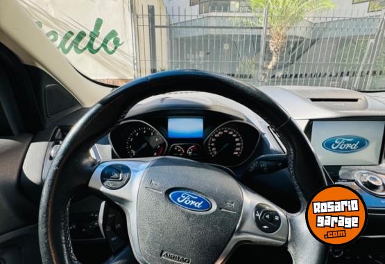 Camionetas - Ford Kuga 2.0 At Titanium 4x4 2017 Nafta 140000Km - En Venta