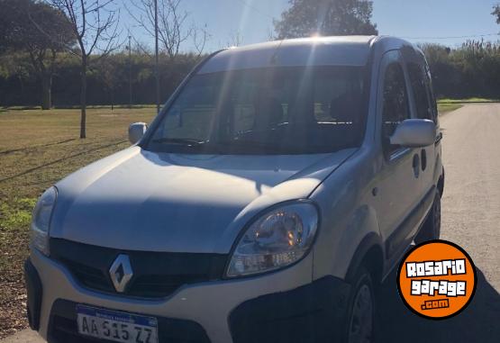 Utilitarios - Renault Kangoo authentic plus 2 2016 GNC 235000Km - En Venta