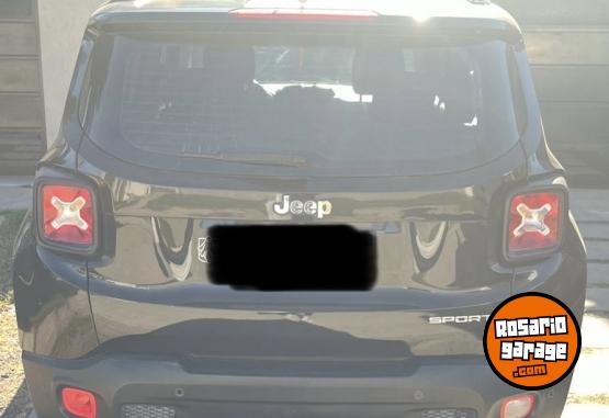 Camionetas - Jeep Renegade 2017 Nafta 182000Km - En Venta