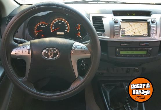 Camionetas - Toyota HILUX SRV 4X4 2014 Diesel 153000Km - En Venta